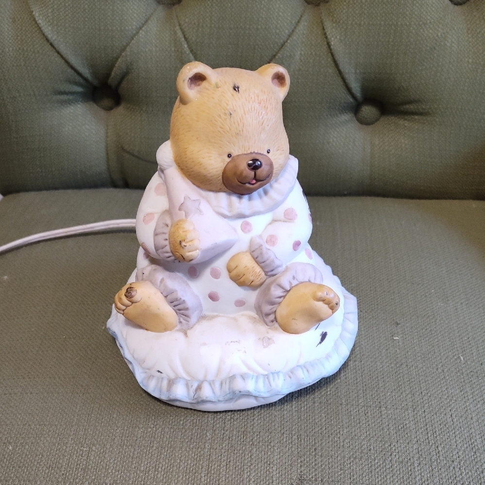 12CGS- Vintage 1990 Lefton China Bear Night Light